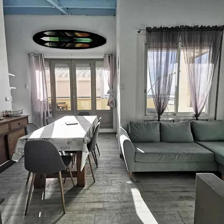 Lägenhet Les Arenes - 3 Pieces Duplex - 6 Couchages Port Leucate. R2f: 5ar_401d Mae-9373 Leucate