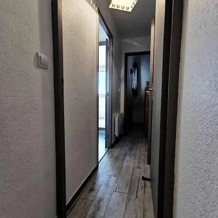 Lägenhet Les Arenes - 3 Pieces Duplex - 6 Couchages Port Leucate. R2f: 5ar_401d Mae-9373 *